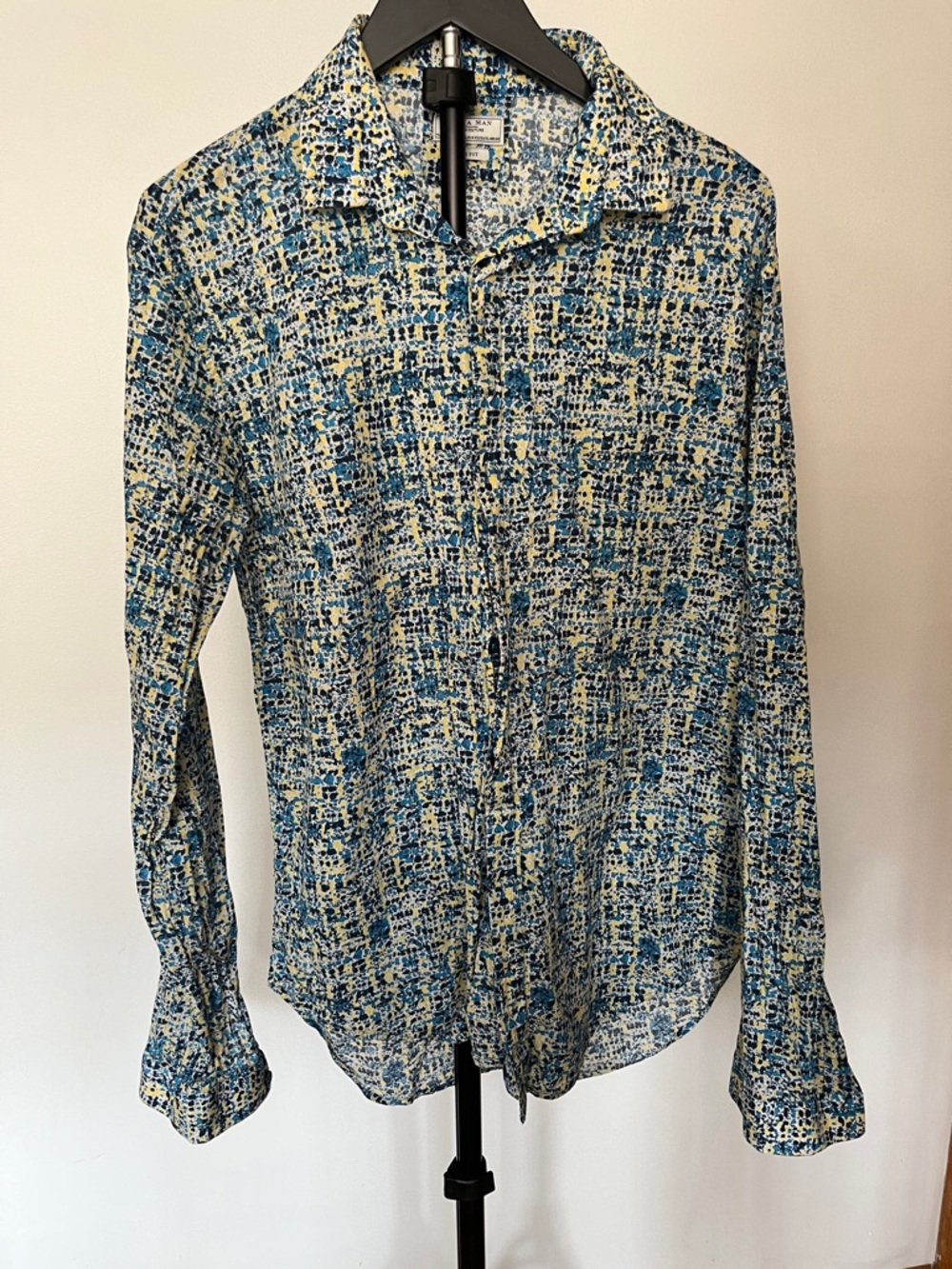Zara Blue & Cream Abstract Printed Long-Sleeve Button-Down Shirt slim fit